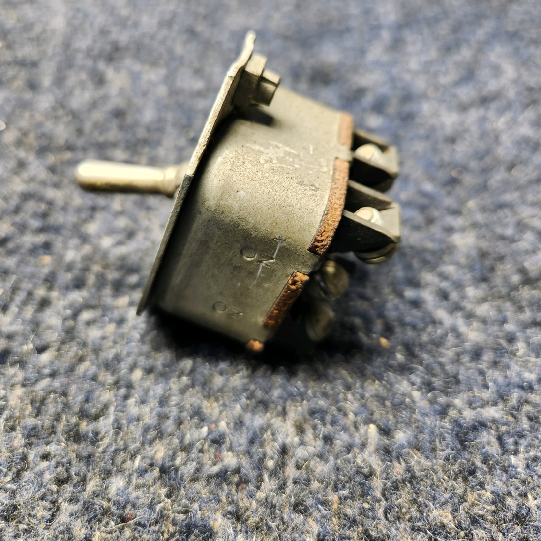 Used aircraft parts for sale, AN3023-3 BEECHCRAFT F35 BEECHCRAFT BONANZA TOGGLE SWITCH