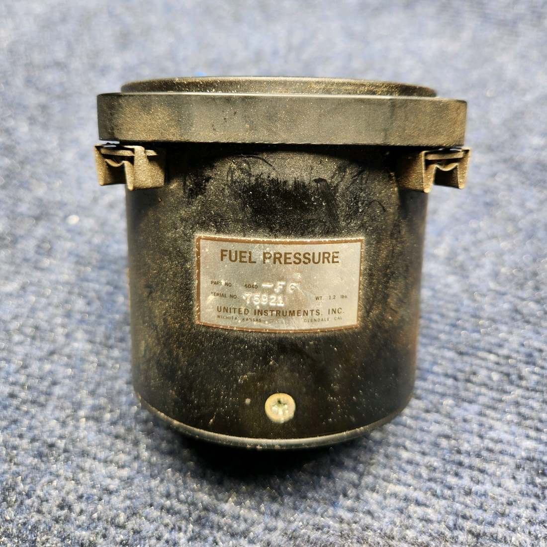 Used aircraft parts for sale, 6040-F6 United Instruments Beechcraft C23 SUNDOWNER UNITED INSTRUMENTS FUEL PRESSURE GAUGE INDICATOR