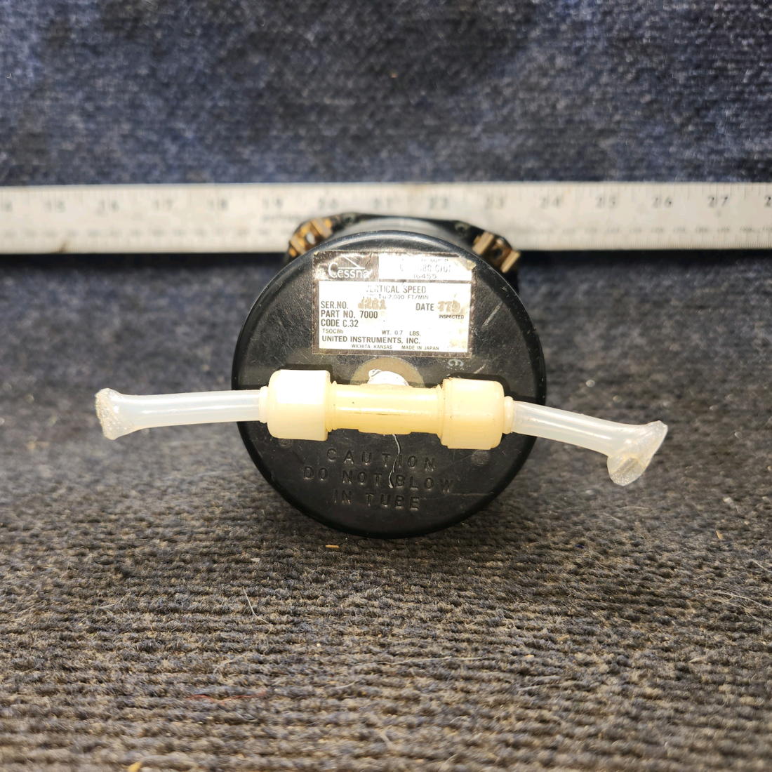 Used aircraft parts for sale, 7000 United Instruments cessna 172N Vertical Speed Indicator