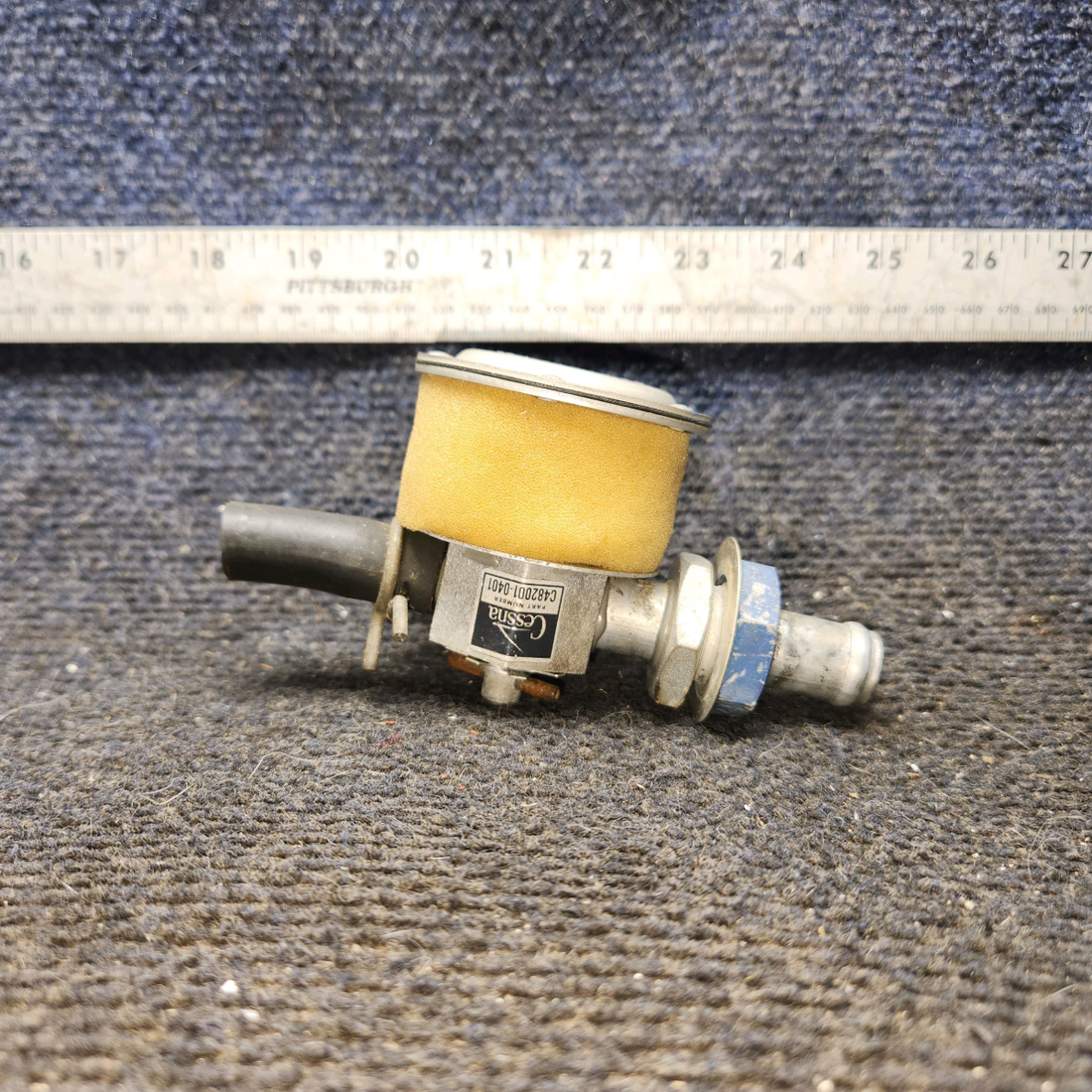 Used aircraft parts for sale, C482001-0401 Airborne MFG cessna 172N Vacuum Regulator Valve Assembly