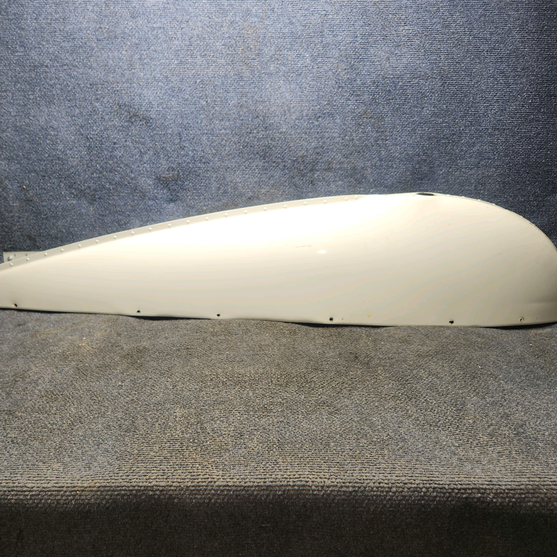 Used aircraft parts for sale, 0523700 Cessna 172 Tip Assy Wing