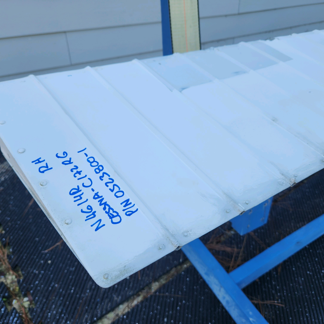 Used aircraft parts for sale, 0523800-1 CESSNA C172RG AILERON ASSEMBLY RH