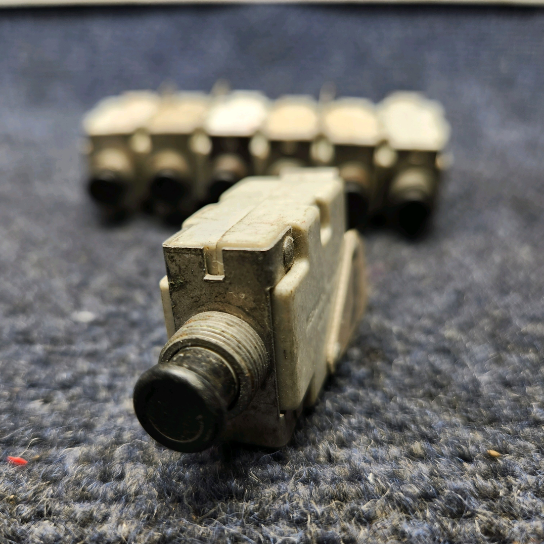 Used aircraft parts for sale, MS25244-5 Mechanical Products CIRCUIT BREAKER 5A "PRICE PER EACH"