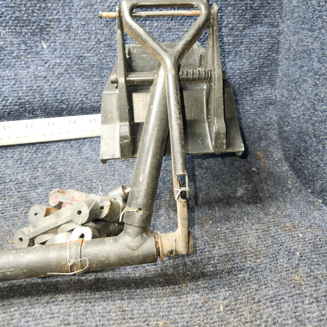 Used aircraft parts for sale, 0760678-1, 0760678-2, Cessna C182P ARM Assy Rudder Bar RH W/ Pedal