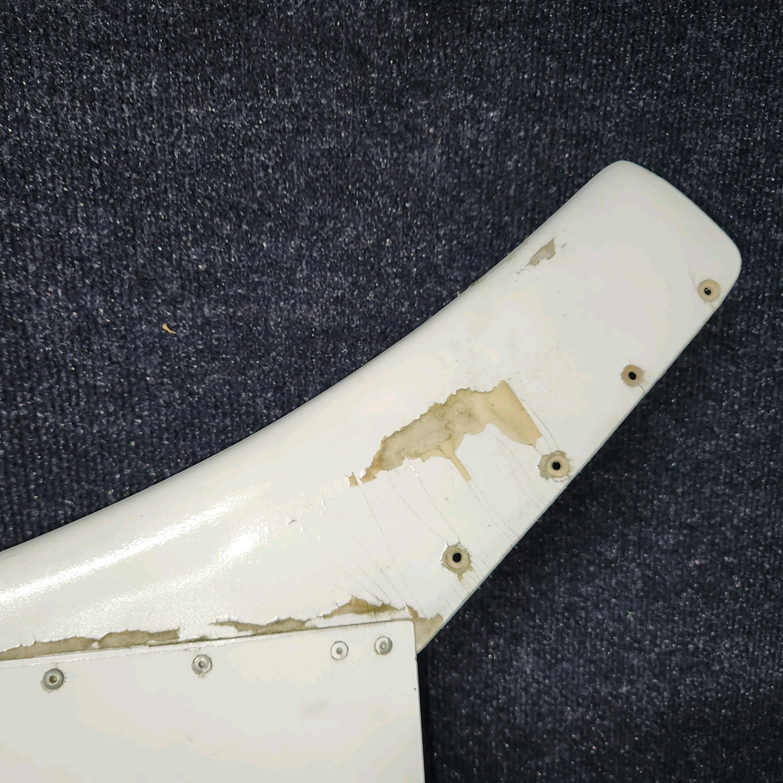Used aircraft parts for sale, 0531019-8 cessna 172N Dorsal Fin Assembly