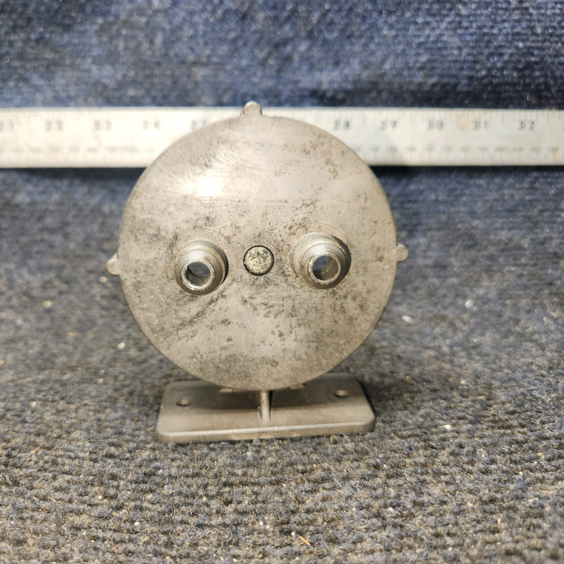 Used aircraft parts for sale, C29450I-0102 Cessna 172F Vacuum Filter Bracket Assembly