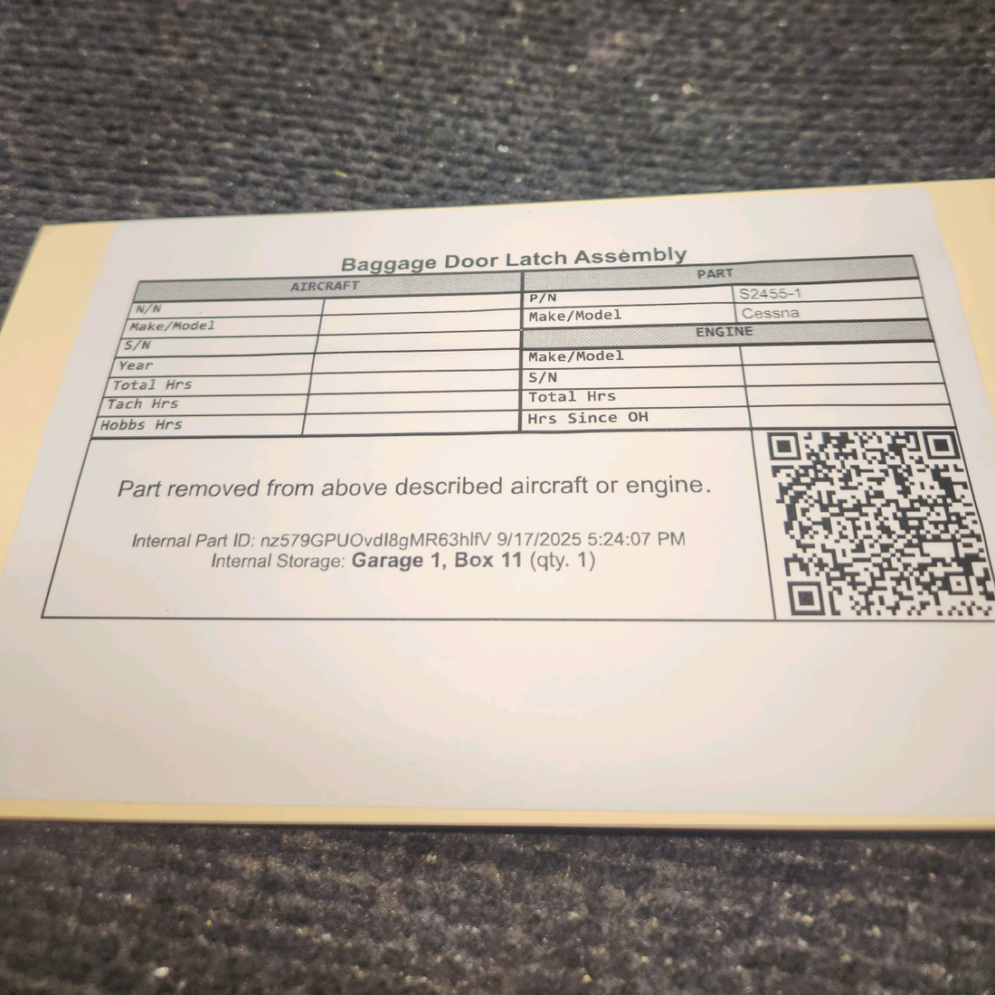 Used aircraft parts for sale, S2455-1 Cessna C172P Baggage Door Latch Assembly