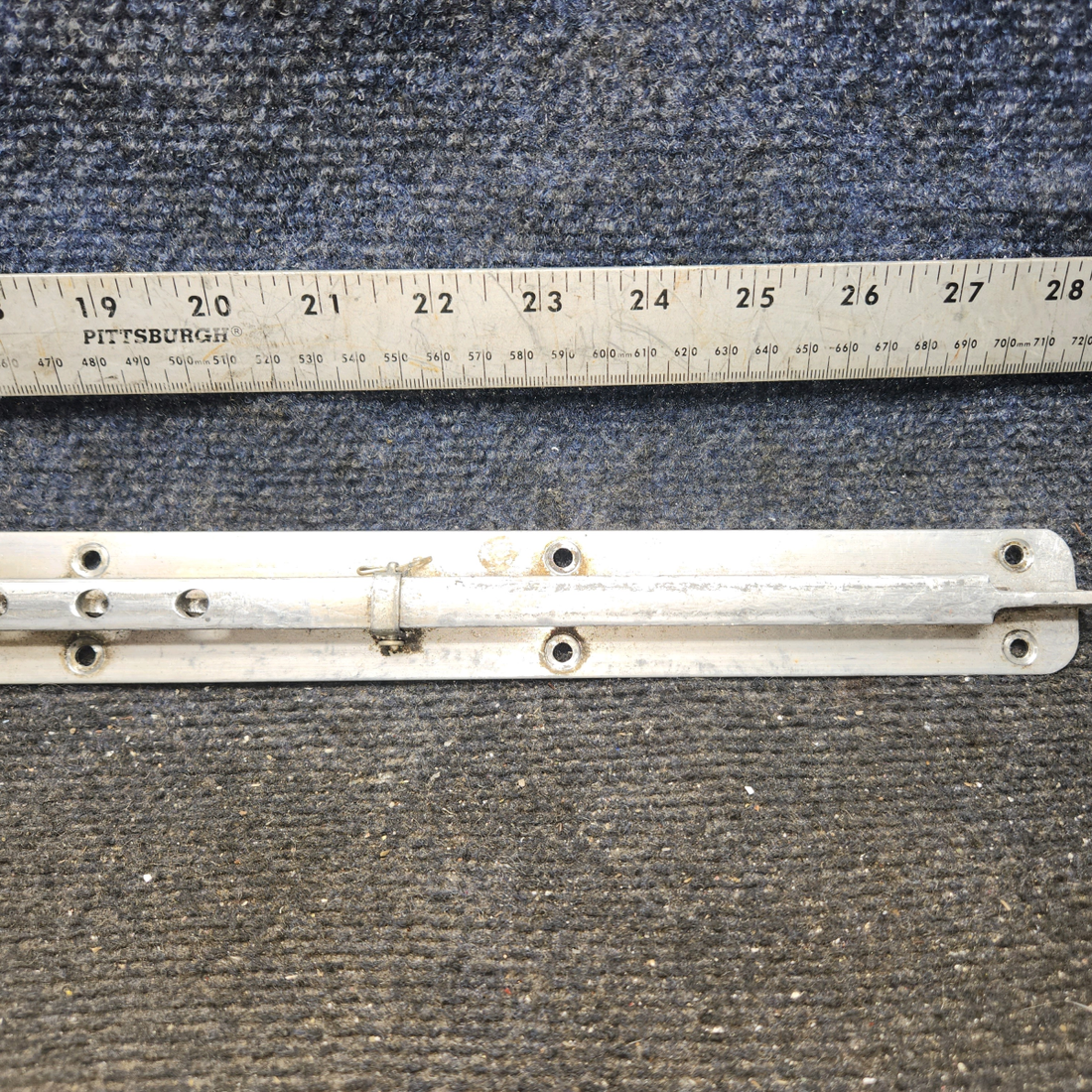Used aircraft parts for sale, 0410219-1 cessna 150G Outboard Seat Rail Assembly