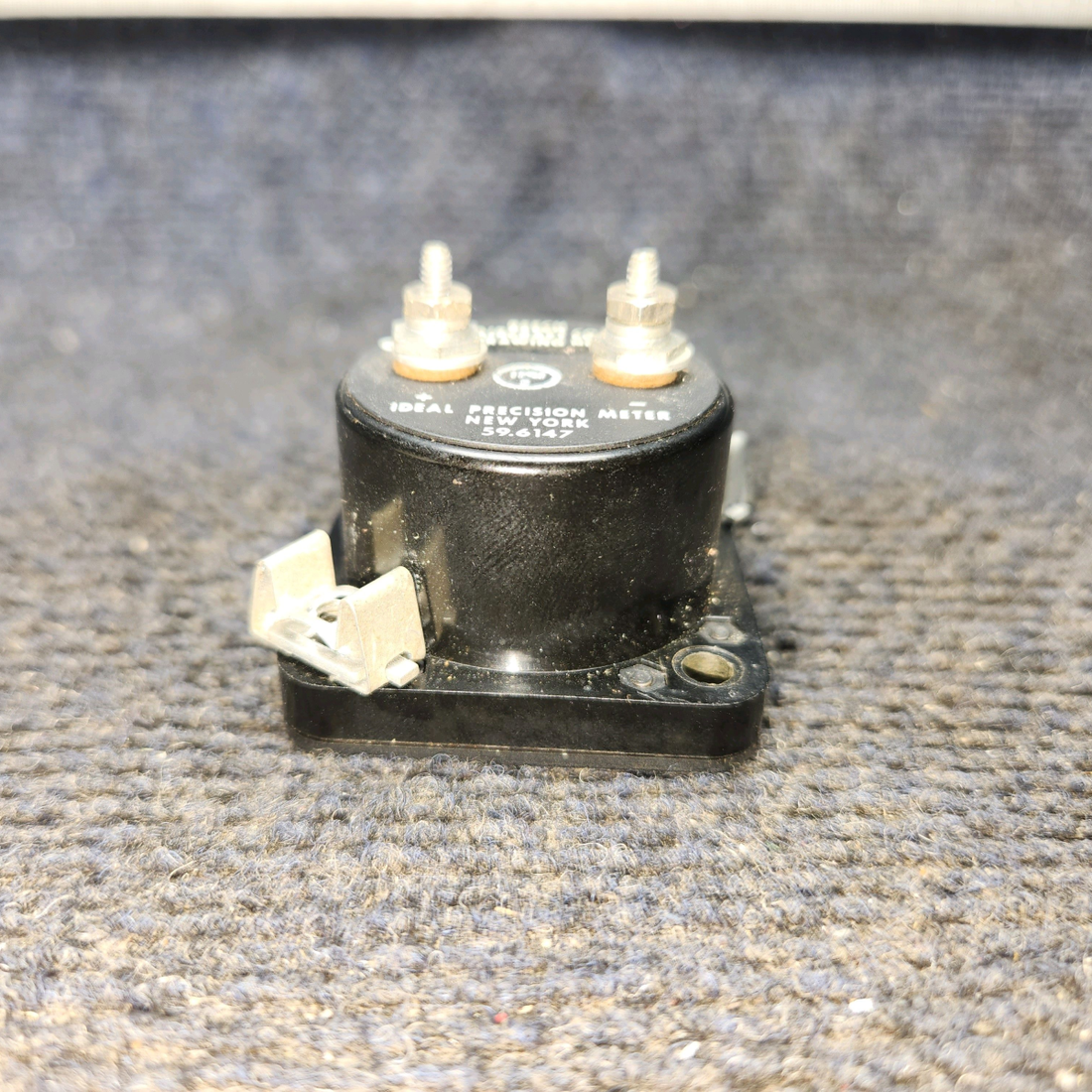 Used aircraft parts for sale, 50-384001-31 Beechcraft 95-B55 Anti Ice Gauge