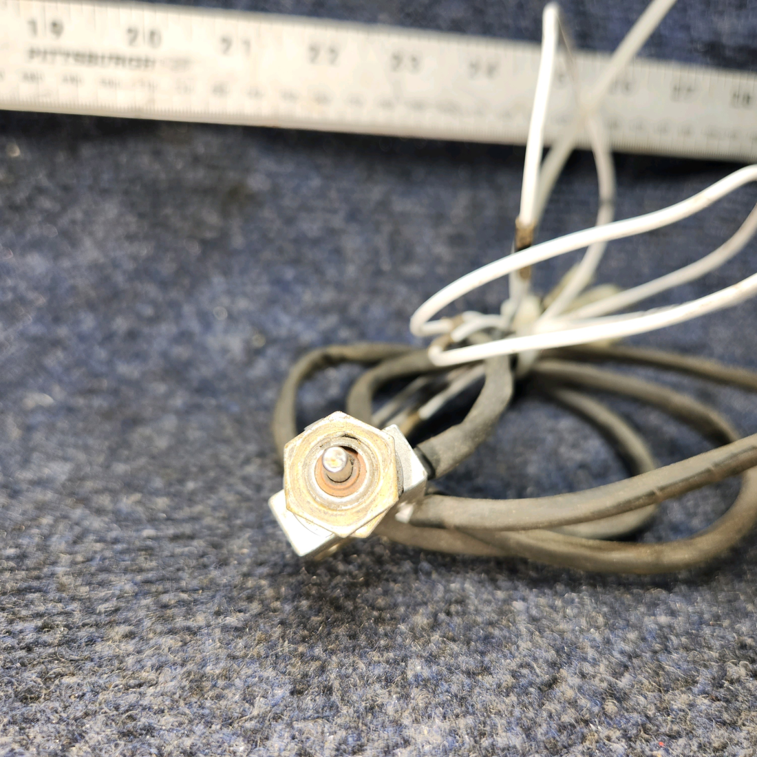 Used aircraft parts for sale, S1377-2 Cessna 172RG Switch Nose Gear Down Lock