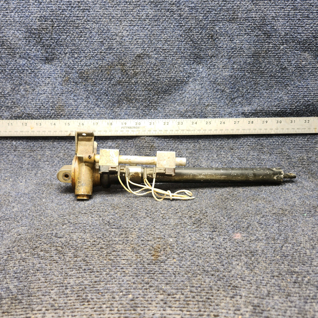 Used aircraft parts for sale, 99854-000 PIPER PA28-161 Condenser Trasmission Assembly W/Engine 12 Volt