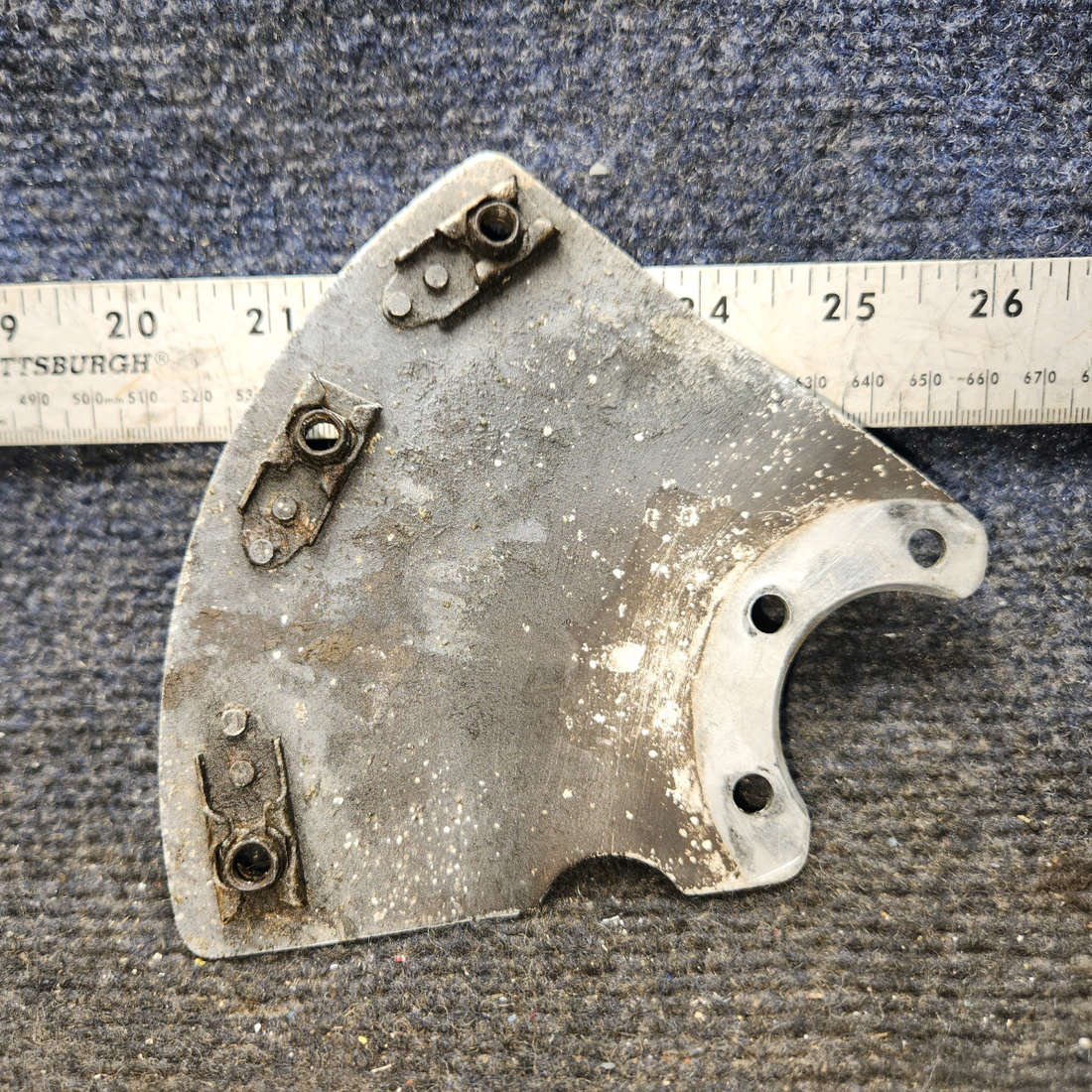 Used aircraft parts for sale, 63370-005 Piper PA-28-140 Main Gear Wheel Fairing Bracket – LH