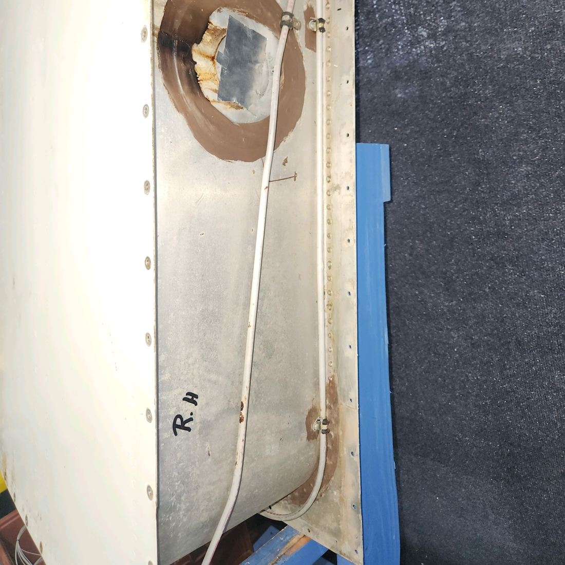 Used aircraft parts for sale, 63998-017 Piper PA28-140 Wing Fuel Tank Assy RH