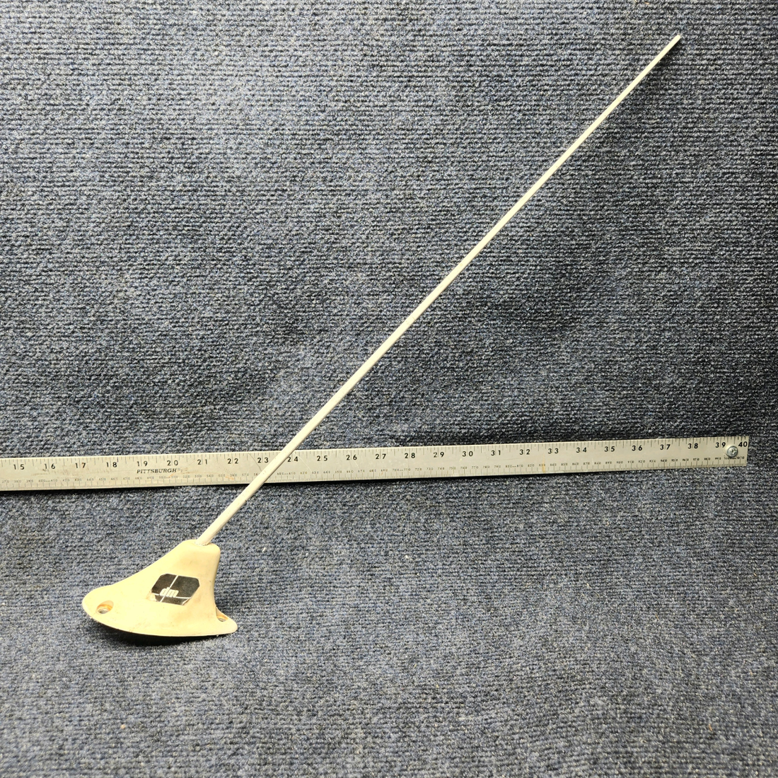 Used aircraft parts for sale, DMC63-1-A Piper PA32RT-300 DM VHF ANTENNA