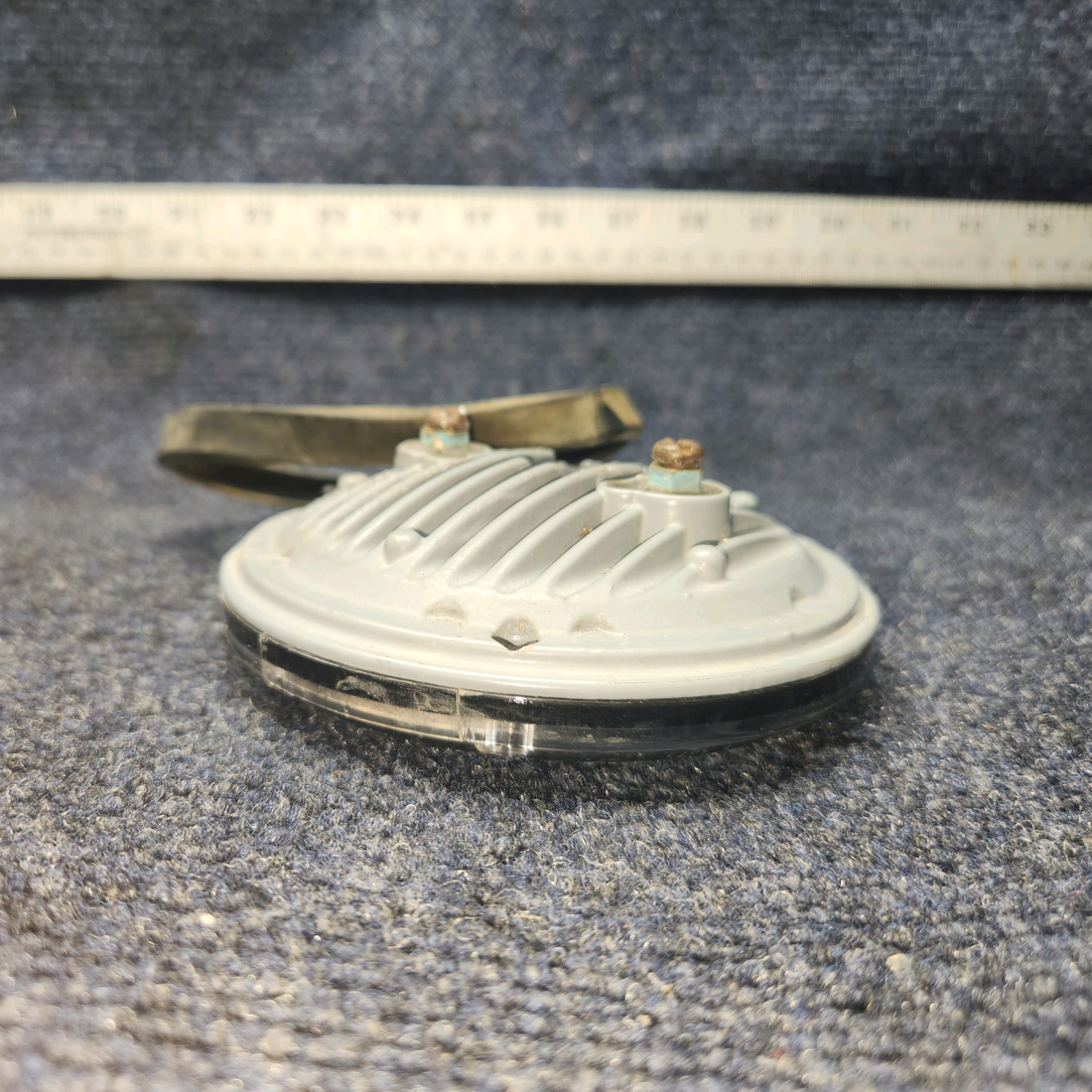 Used aircraft parts for sale, 01-0771833-10 WHELEN Cessna C-150J LED Landing Light Assembly 14 VOLTS