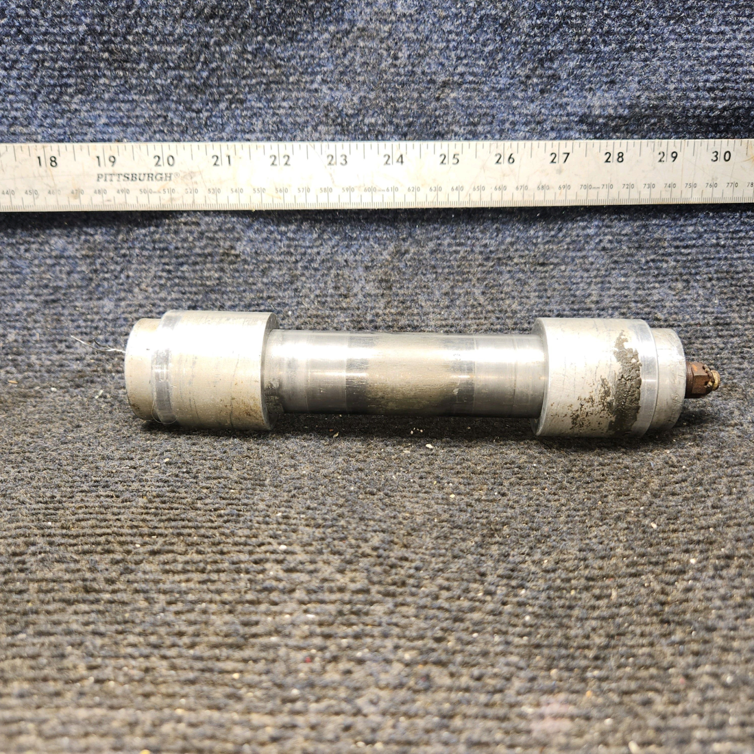 Used aircraft parts for sale, 1442001-1, 1442002-1 Cessna 172F Nose Gear Wheel Axle Assy