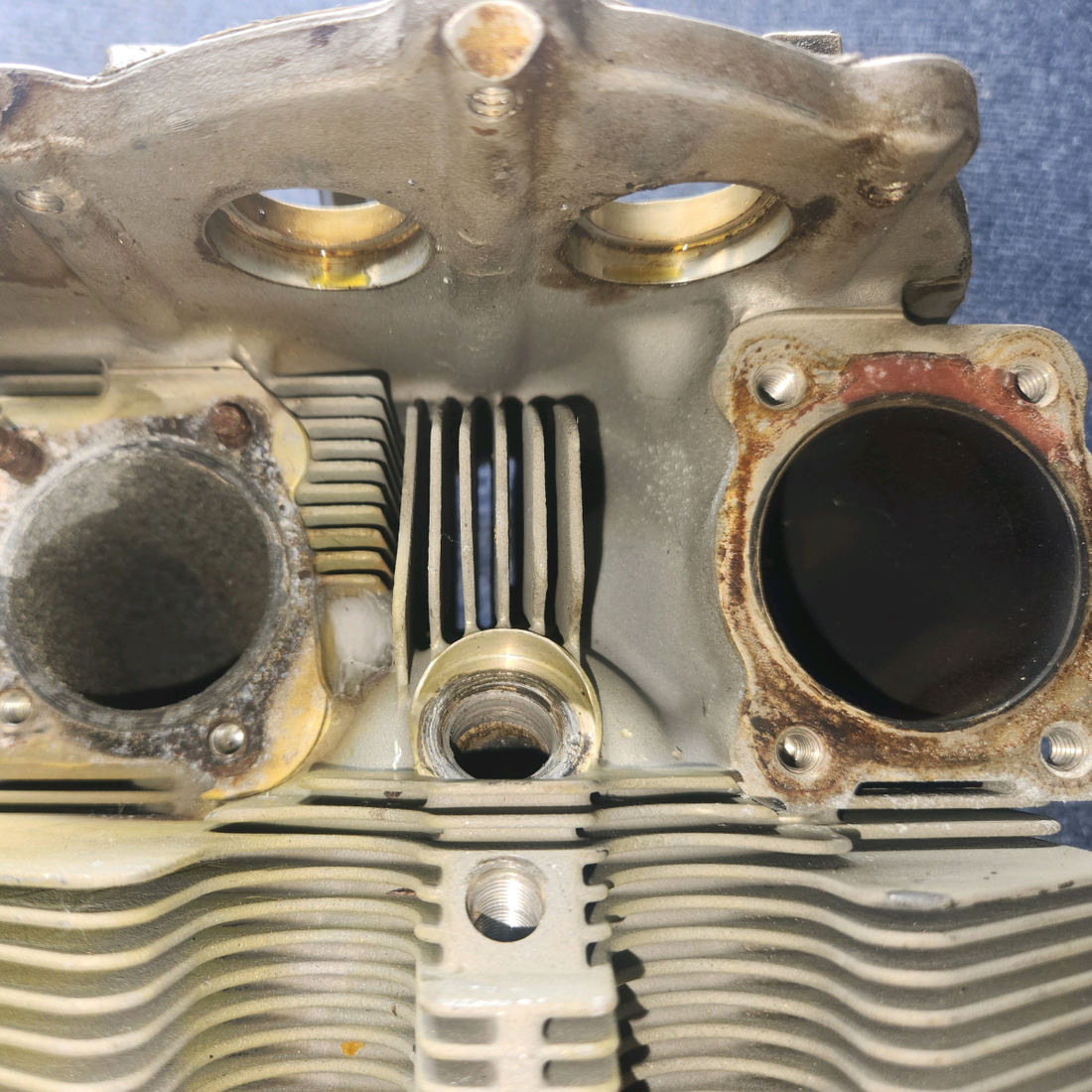 Used aircraft parts for sale, SA47000S-A1 Superior O-470 Cessna 182G Engine Cylinder