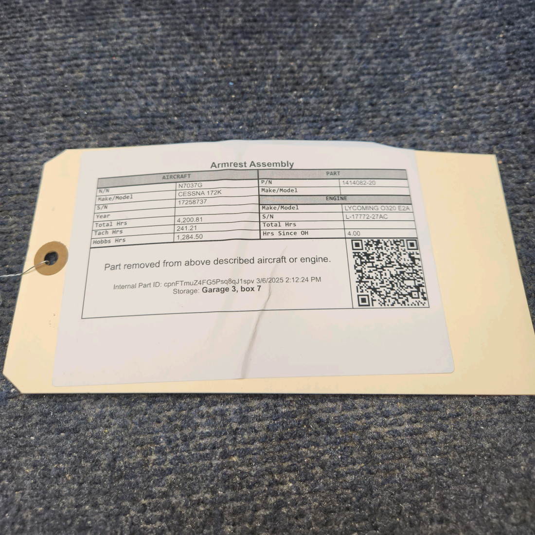 Used aircraft parts for sale, 1414082-20 CESSNA 172K ARMREST ASSEMBLY
