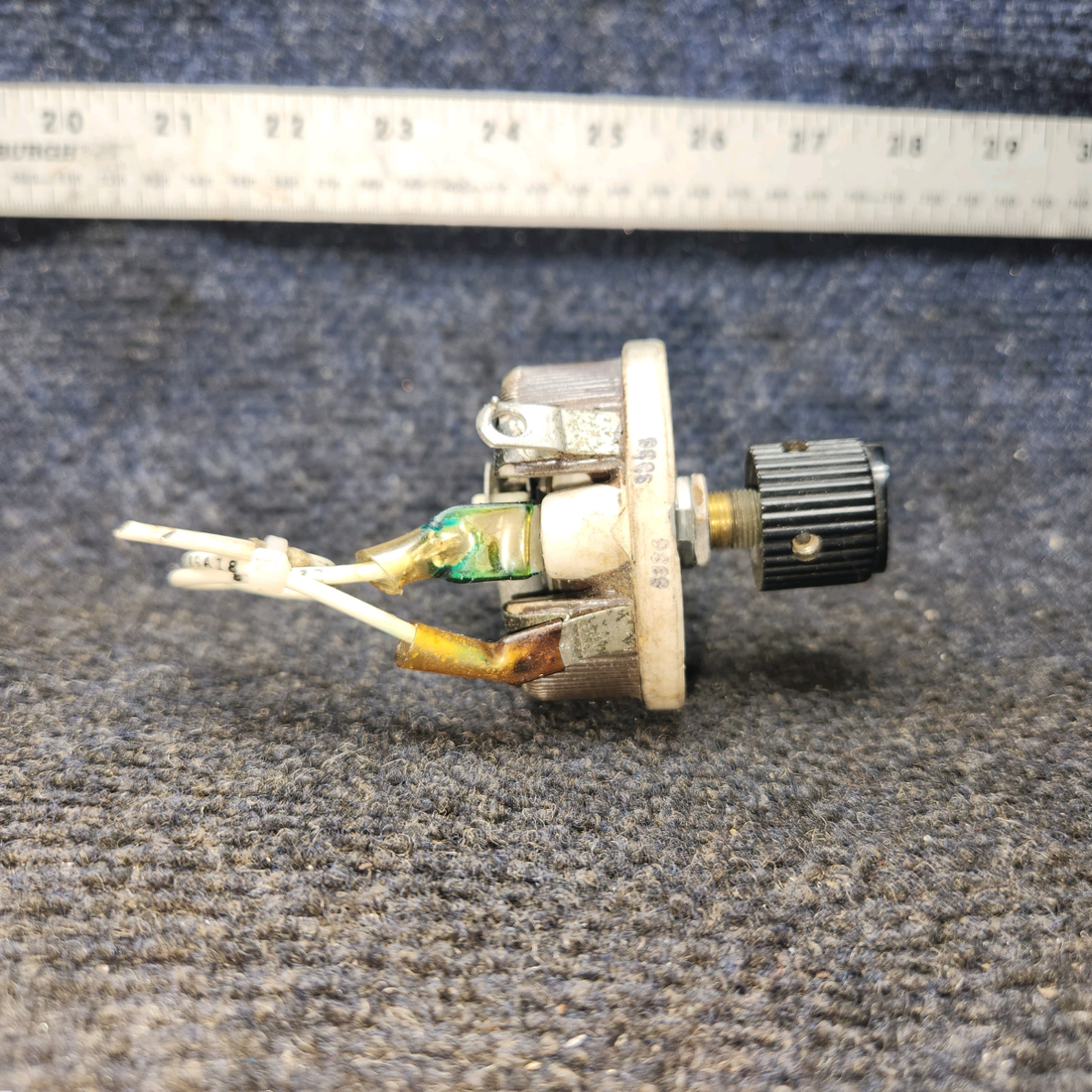 Used aircraft parts for sale, J-22-F2-351 Ohmite BEECHCRAFT 95-55B Dimmer Assembly – 15 Amp