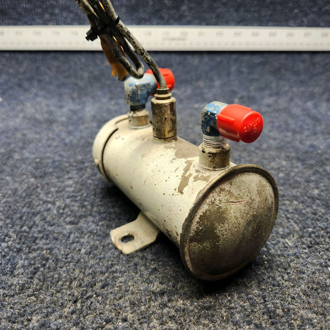 Used aircraft parts for sale, 477-060 BEECHCRAFT F35 FACET FUEL PUMP ASSY (VOLTS: 12)