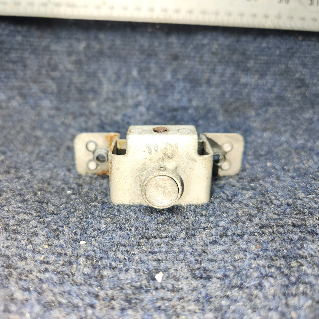 Used aircraft parts for sale, 0412066-2 Cessna C-150J Rotary Door Clutch Latch Assembly RH