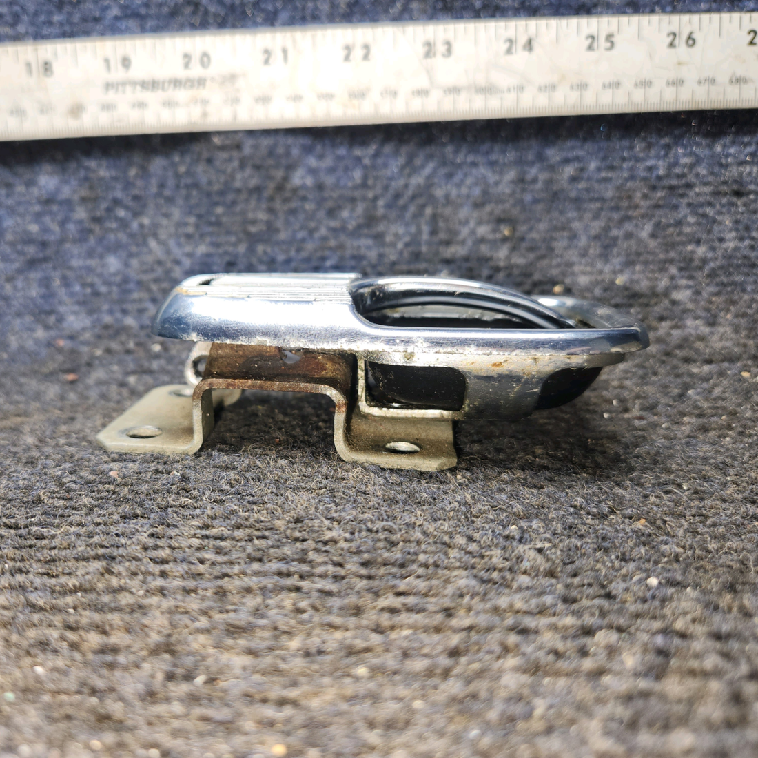 Used aircraft parts for sale, 459-441 Piper Pa-28 Cabin Door Handle Escutheon Assembly