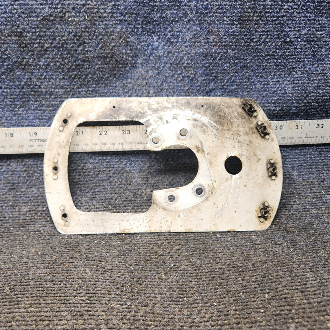 Used aircraft parts for sale, 0541220-2 cessna 172N Mounting Plate Assembly – RH
