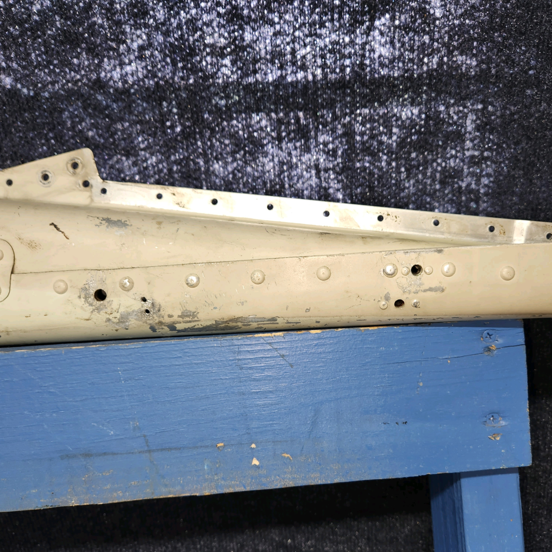 Used aircraft parts for sale, 0513007-6 Cessna 172E Front Doorpost Bulkhead Assembly RH