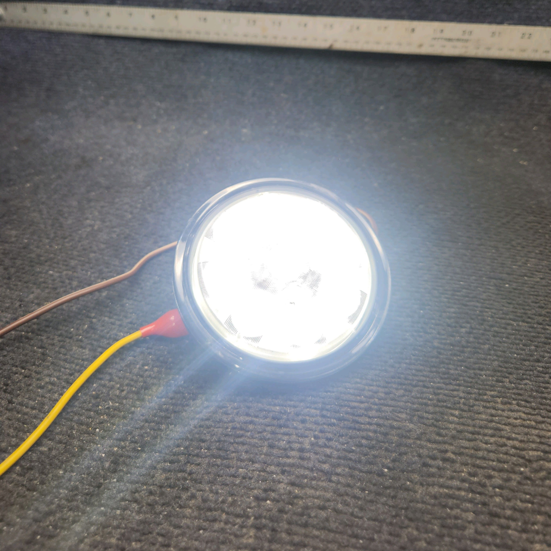 Used aircraft parts for sale, Par36 LED Whelen TR2 Rev.A Cessna C175 LED Taxi Light