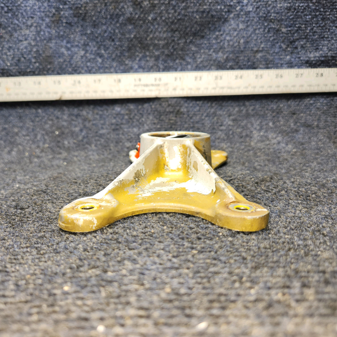 Used aircraft parts for sale, 20393-000 PIPER PA-24-250 Trunnion Fitting LH Aft