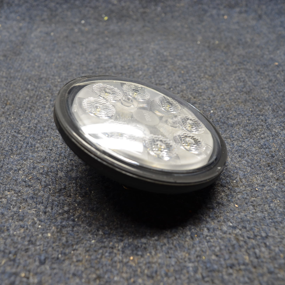 Used aircraft parts for sale, Par36TR2 REV.A Cessna C175 TAXI LIGHT PAR 36 9-32 VOLTS
