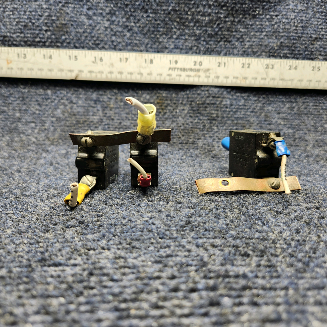 Used aircraft parts for sale, CB-3110C , CB-3115C , CB-3120C Beechcraft A23A Musketeer Custom III WOOD ELECTRIC BREAKER TOGGLE SWITCH (10A-15A-20A)