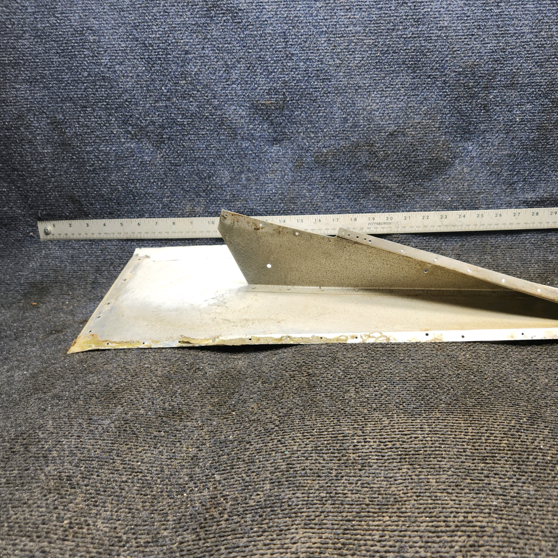 Used aircraft parts for sale, 0512153-7 Cessna 172E LH Wing Fillet