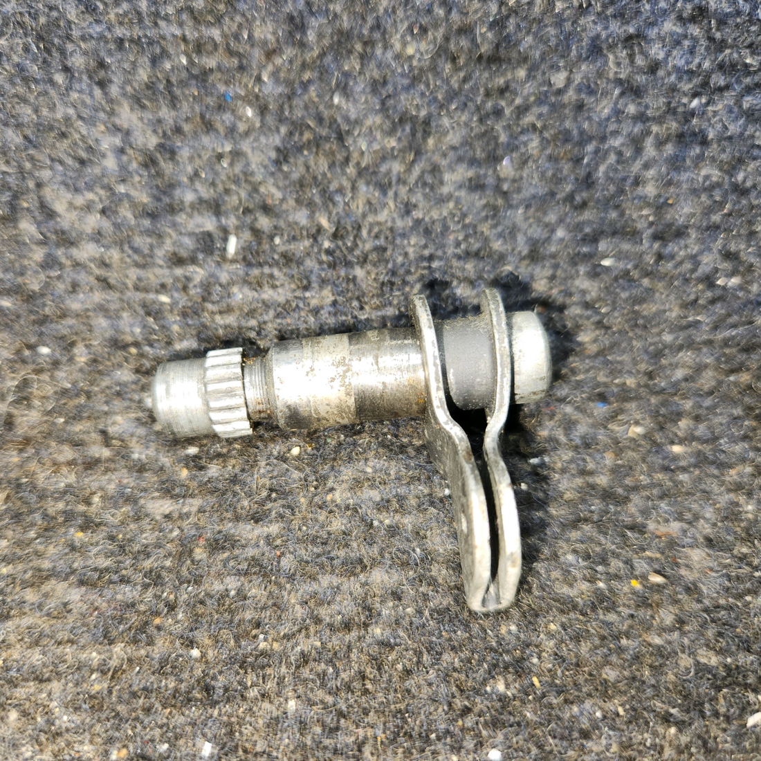 Used aircraft parts for sale, 0413195-3, 0511227-7 Cessna 172E Cabin Door Handle Plate Assembly with Shaft