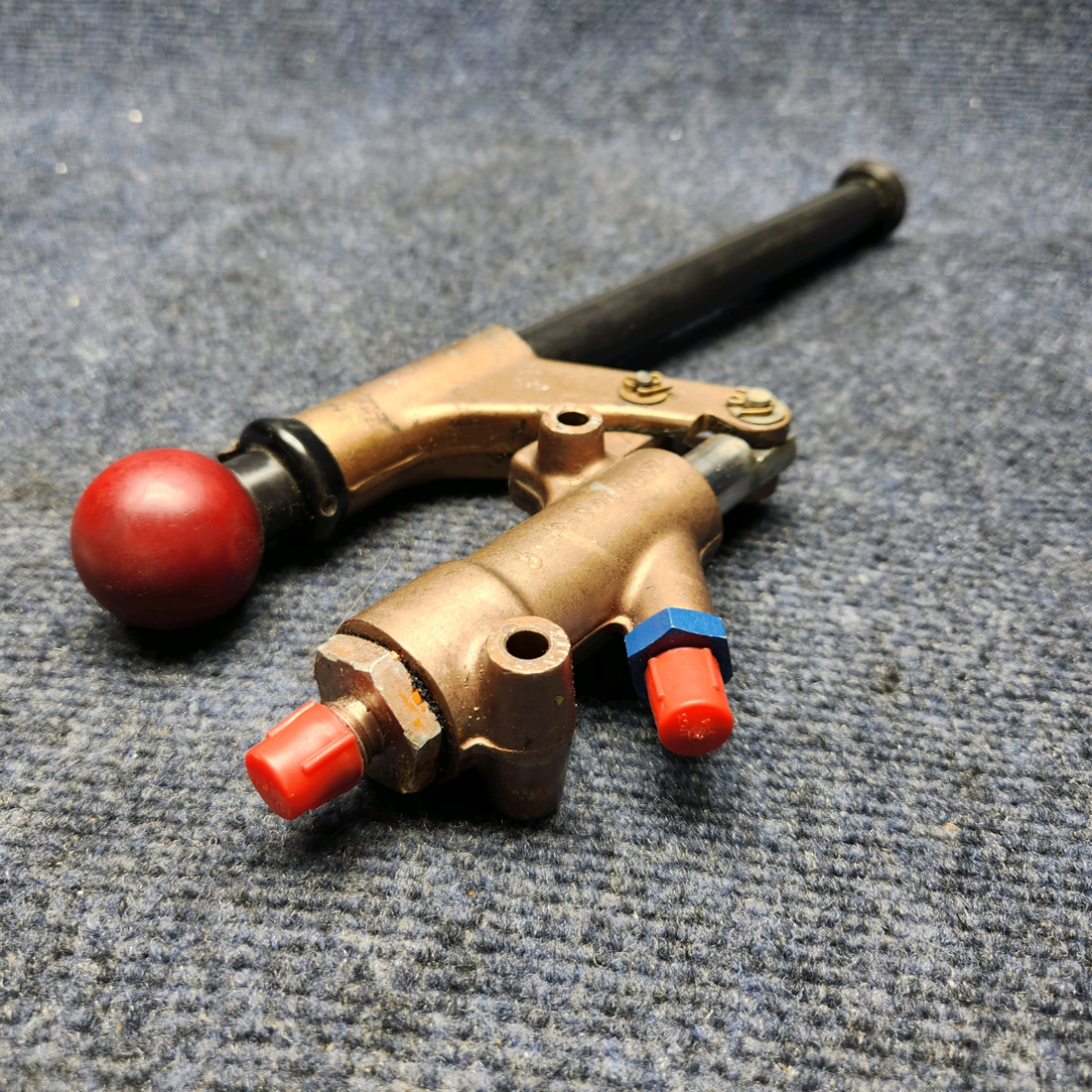 Used aircraft parts for sale, 1280114-2 CESSNA C172RG EMERGENCY HAND PUMP ASSEMBLY