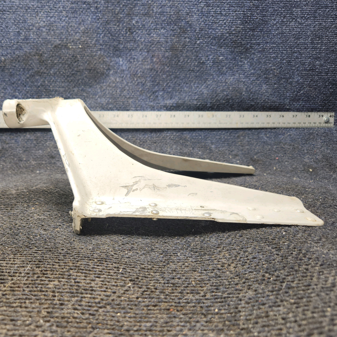 Used aircraft parts for sale, 0543016-1 cessna 172N Nose Gear Lower Attach Fitting