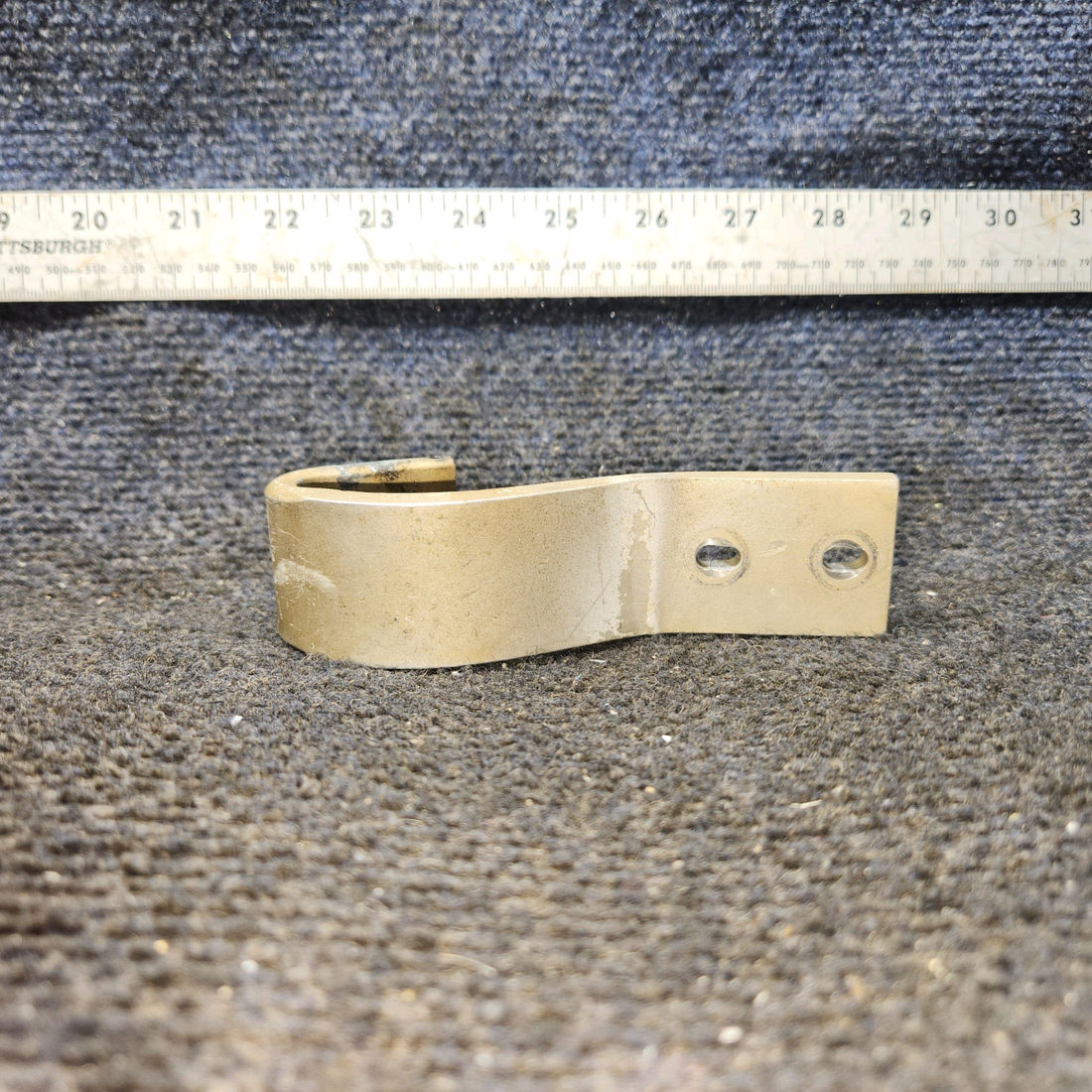 Used aircraft parts for sale, 0711102 Cessna 172F Baggage Door Hinge Assembly
