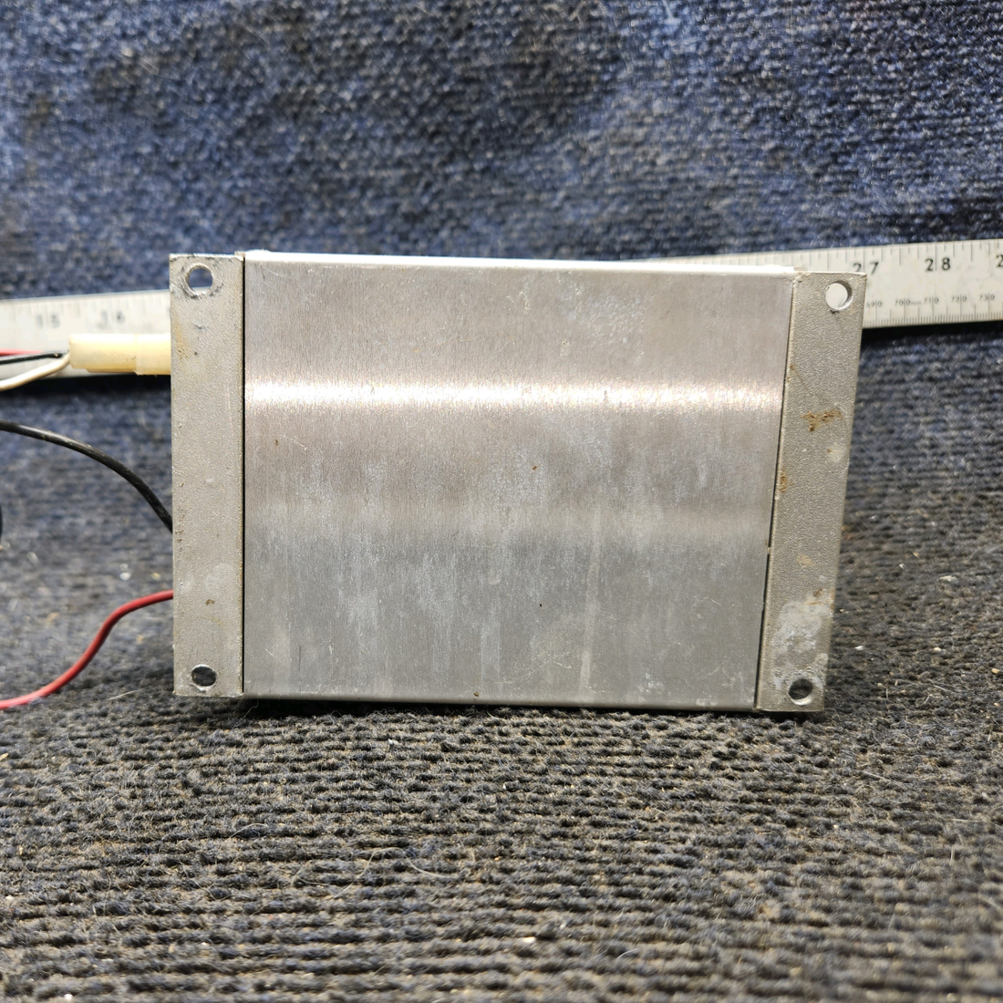 Used aircraft parts for sale, 152-0007 Aeroflash cessna 172N Signal Power Supply (Volts: 12-14)