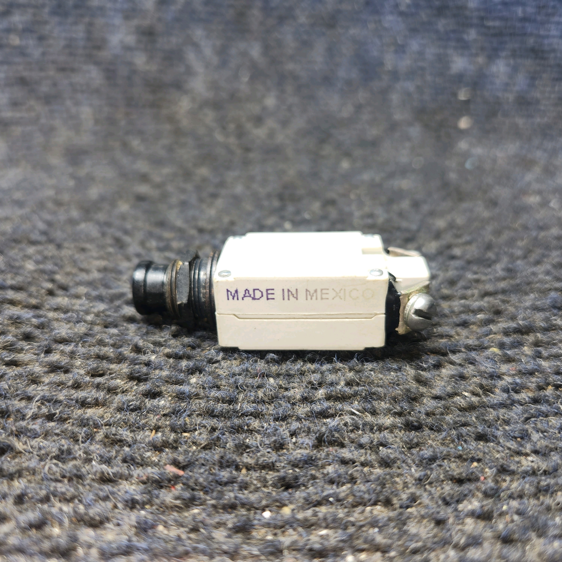 Used aircraft parts for sale, 7277-2-15 Klixon 7277-2 Cessna 172E Circuit Breaker  15 AMP