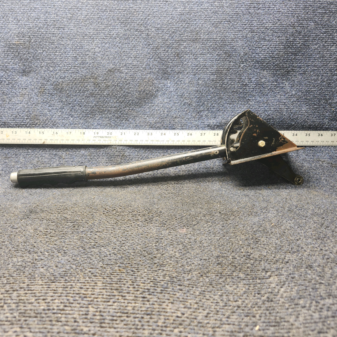 Used aircraft parts for sale, 62706-009 Piper PA28-161 Flap Control Lever Assy