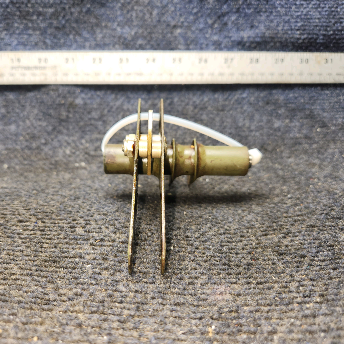 Used aircraft parts for sale, 0760611-1 Cessna 182G Aileron Bellcrank Assembly - LH