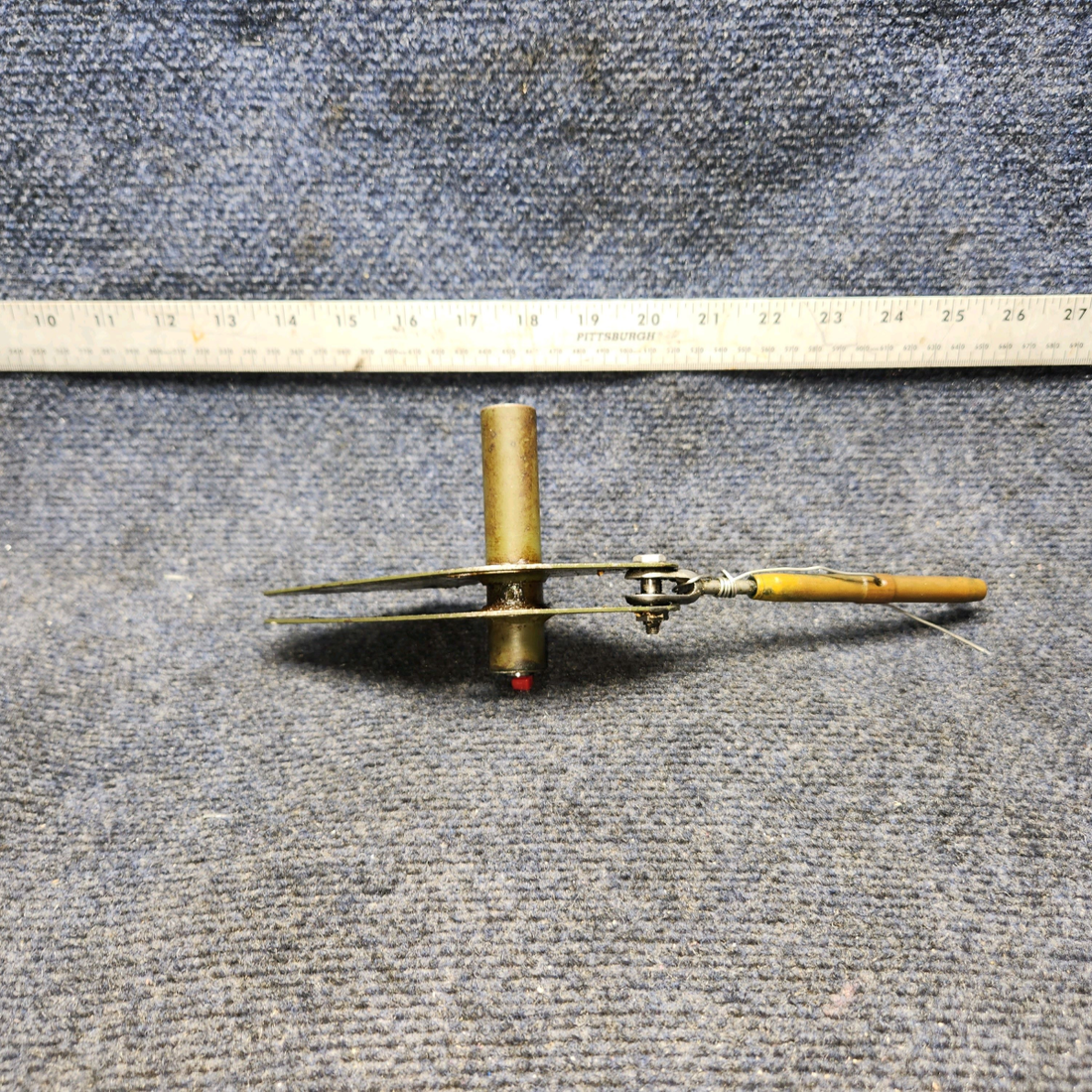 Used aircraft parts for sale, 0523223-1 CESSNA 172K AILERON BELLCRANK ASSEMBLY RH