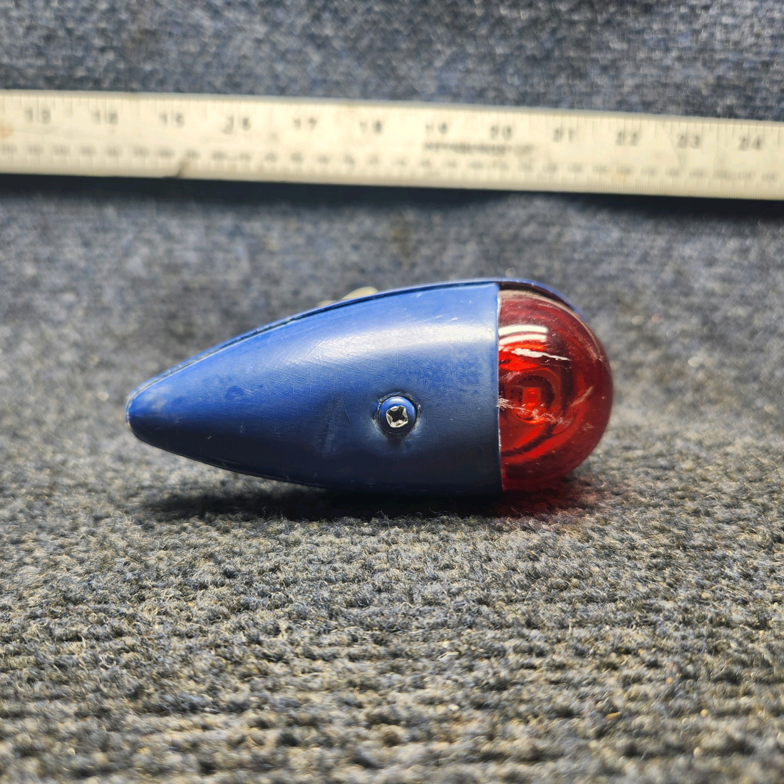 Used aircraft parts for sale, 169-110000-608 Beechcraft A23A Musketeer Custom III WING TIP LIGHT ASSEMBLY RH (RED)