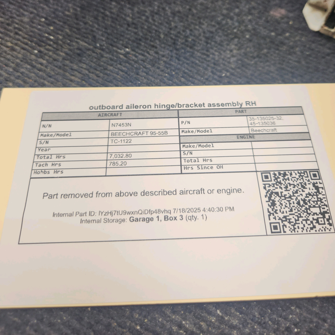 Used aircraft parts for sale, 35-135025-32 BEECHCRAFT 95-55B Outboard Aileron Hinge/Bracket Assembly  - RH