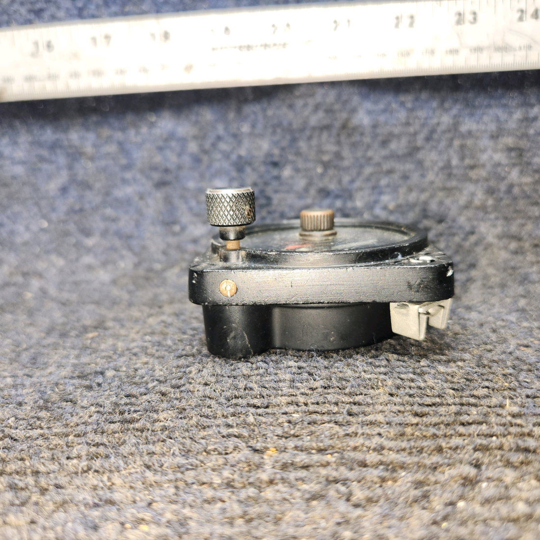 Used aircraft parts for sale, 50-380013-5 Beechcraft 95-B55 8 day Clock