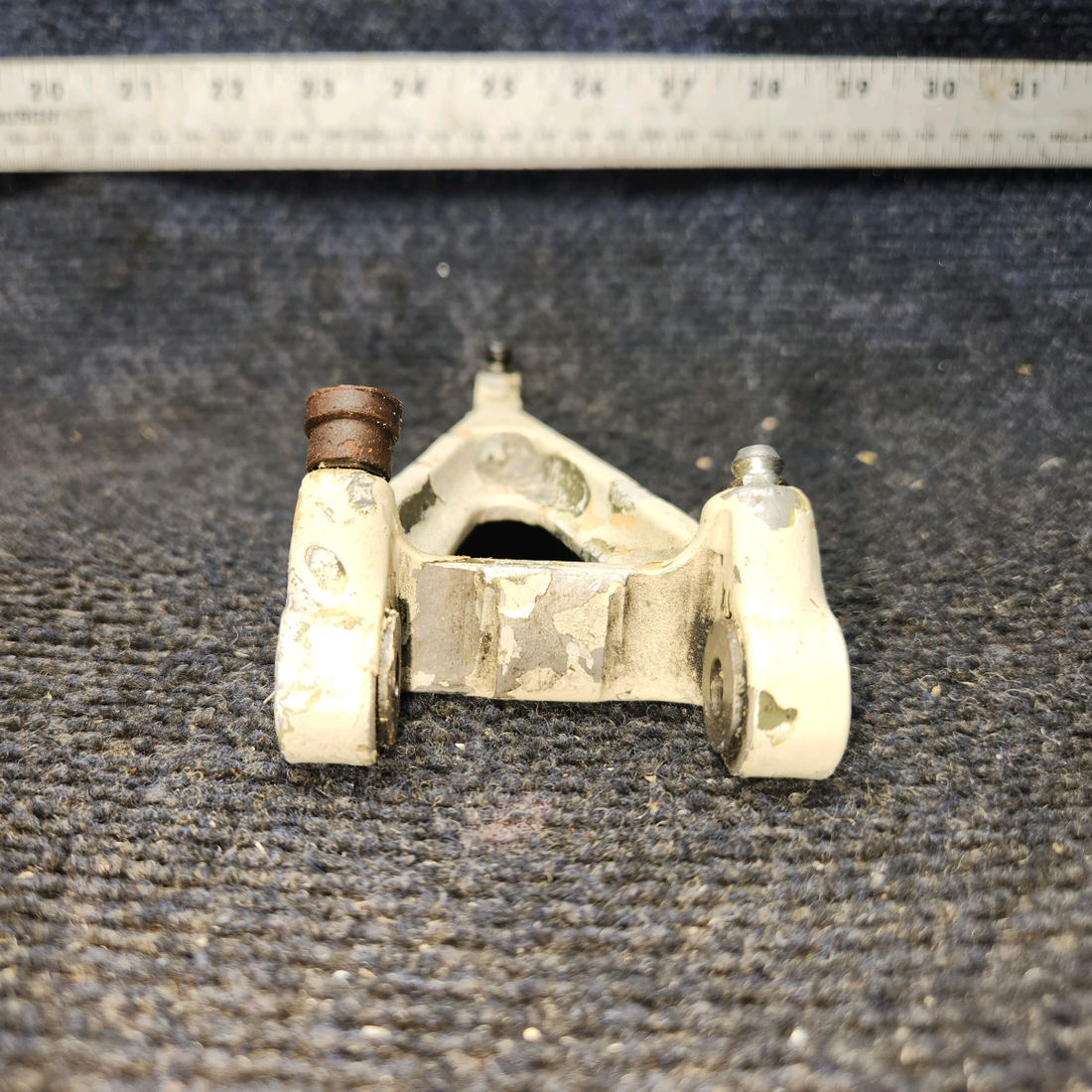 Used aircraft parts for sale, 35-825060 BEECHCRAFT F35 Nose Gear Torque Knee Assembly Upper or Lower