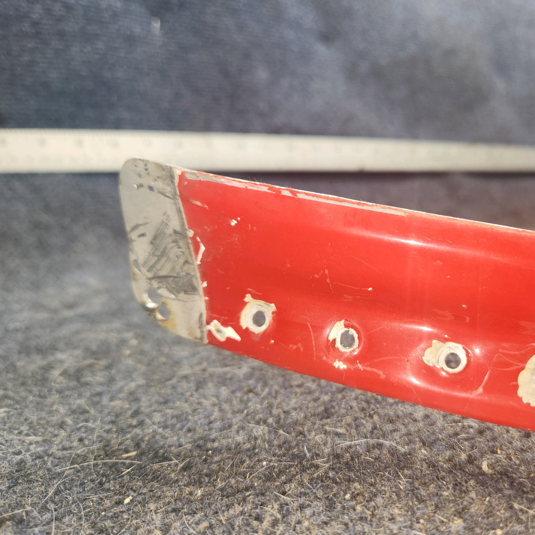 Used aircraft parts for sale, 0411479-50 cessna 150G Lower Outer Windshield Strip