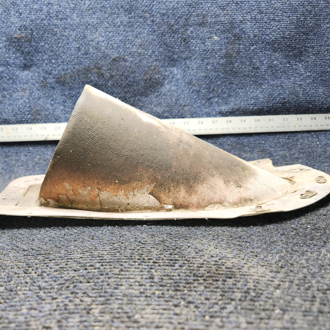 Used aircraft parts for sale, 2452006-22 Cessna 172RG Landing Light Housing Assy - RH