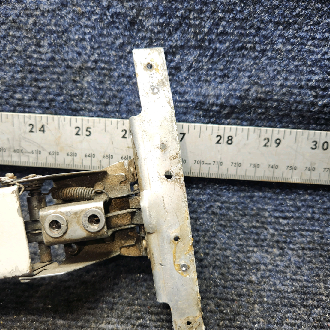 Used aircraft parts for sale, 0511112-17 Cessna 172 Cabin Door Latch Assembly "Has Repair"