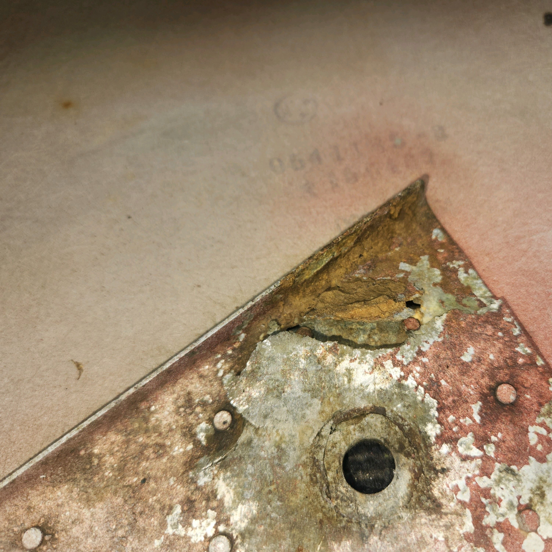 Used aircraft parts for sale, 0541185-5 Cessna 172F Wheel Pant Fairing (Pant) LH